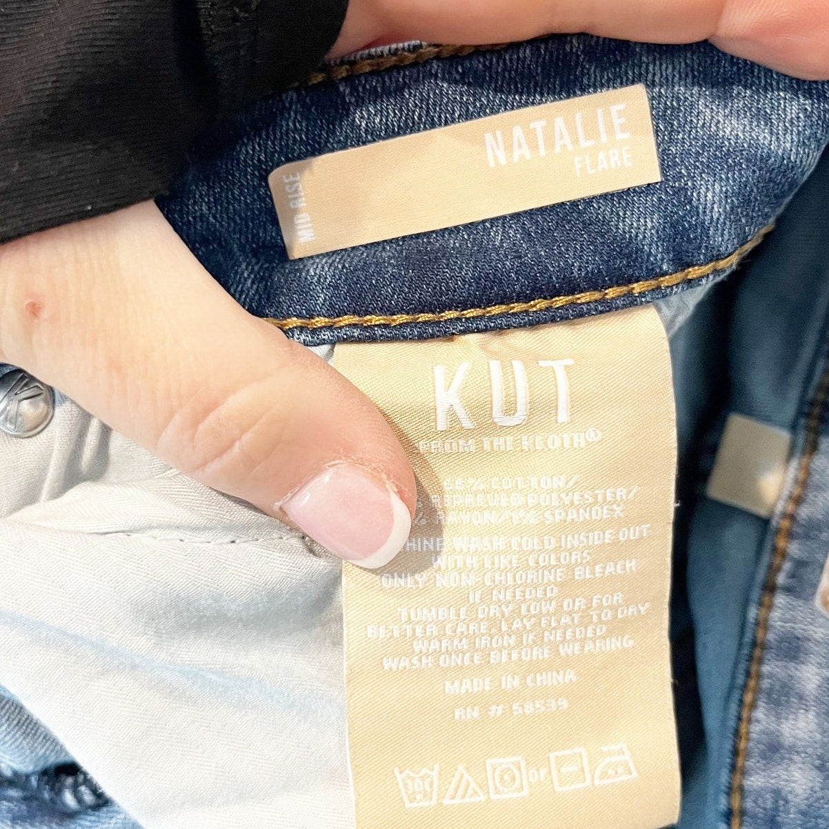 Kut From The Kloth Mid Rise Natalie Flare Jeans Blue 14
