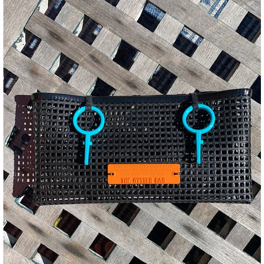 The Oyster Bag Mesh Clutch Handbag Black with Wristlet Strap