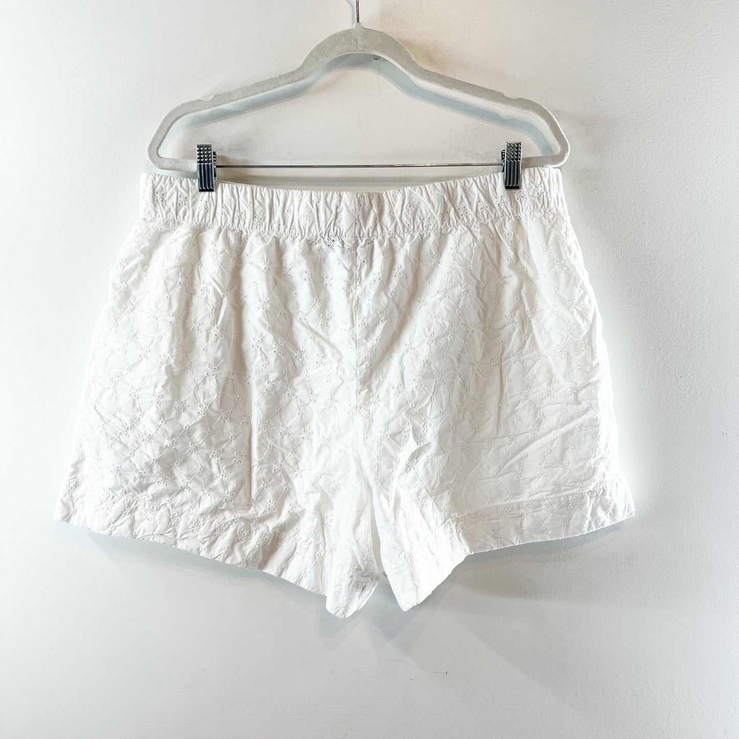 Gap Allover Eyelet Pull On Elastic Waist Lounge Shorts White XL