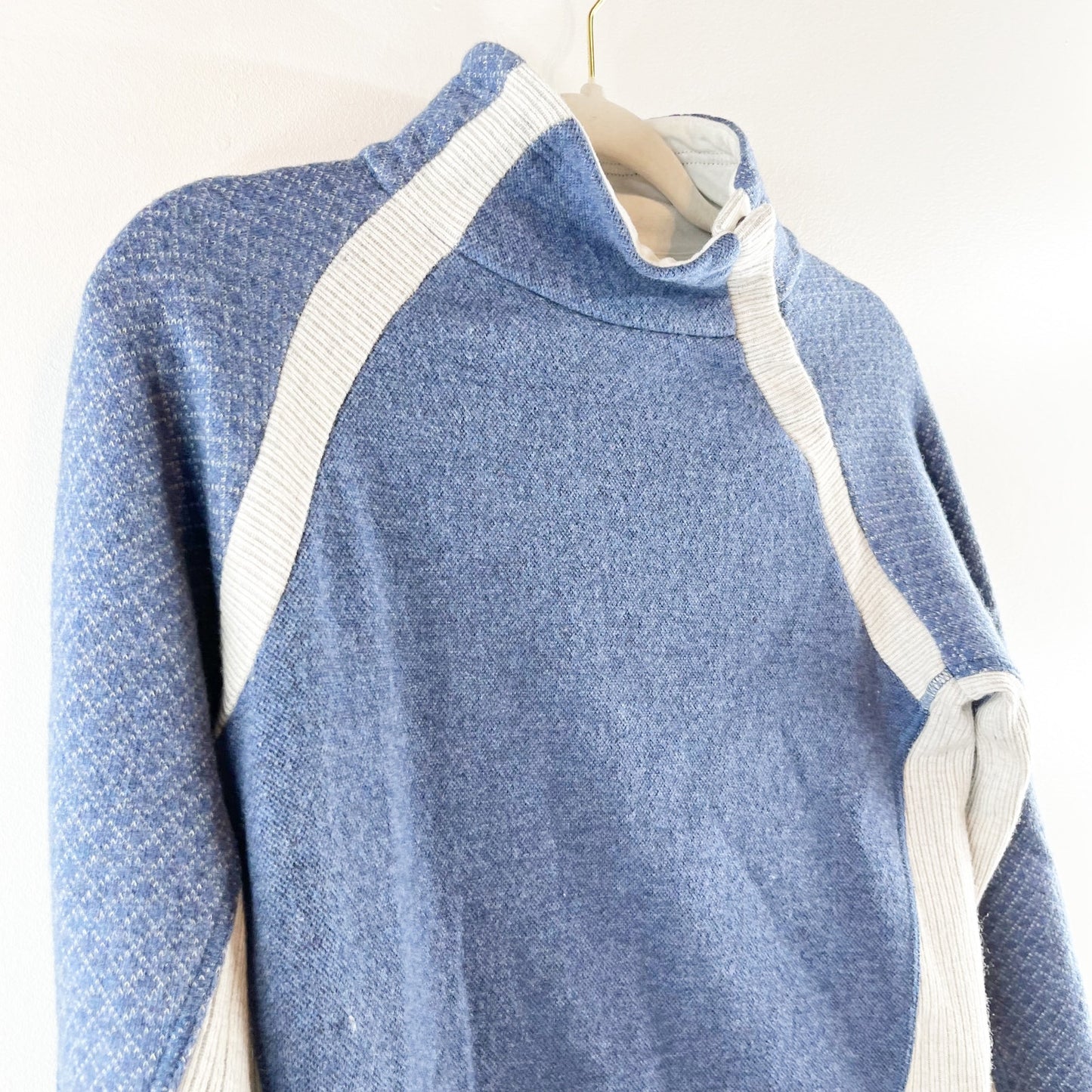 Prana Brandie Colorblock Long Sleeve Mock Neck Pullover Sweater Blue/White Small