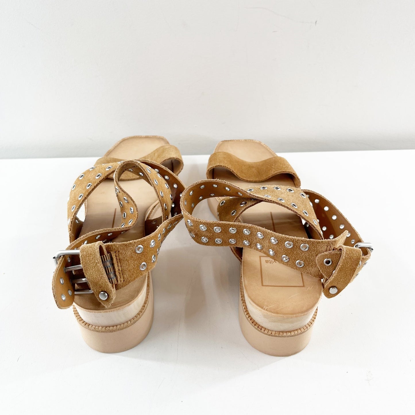 Dolce Vita Panko Stud Suede Sandals Shoes Caramel Brown 7