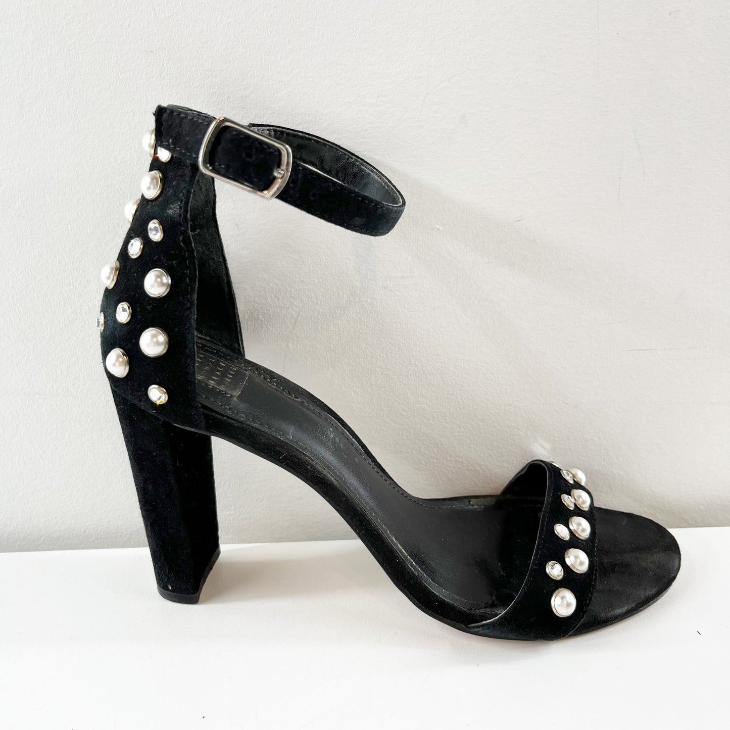 White House Black Market Mylah Pearl Rhinestone Block Heel Sandals Black 7.5