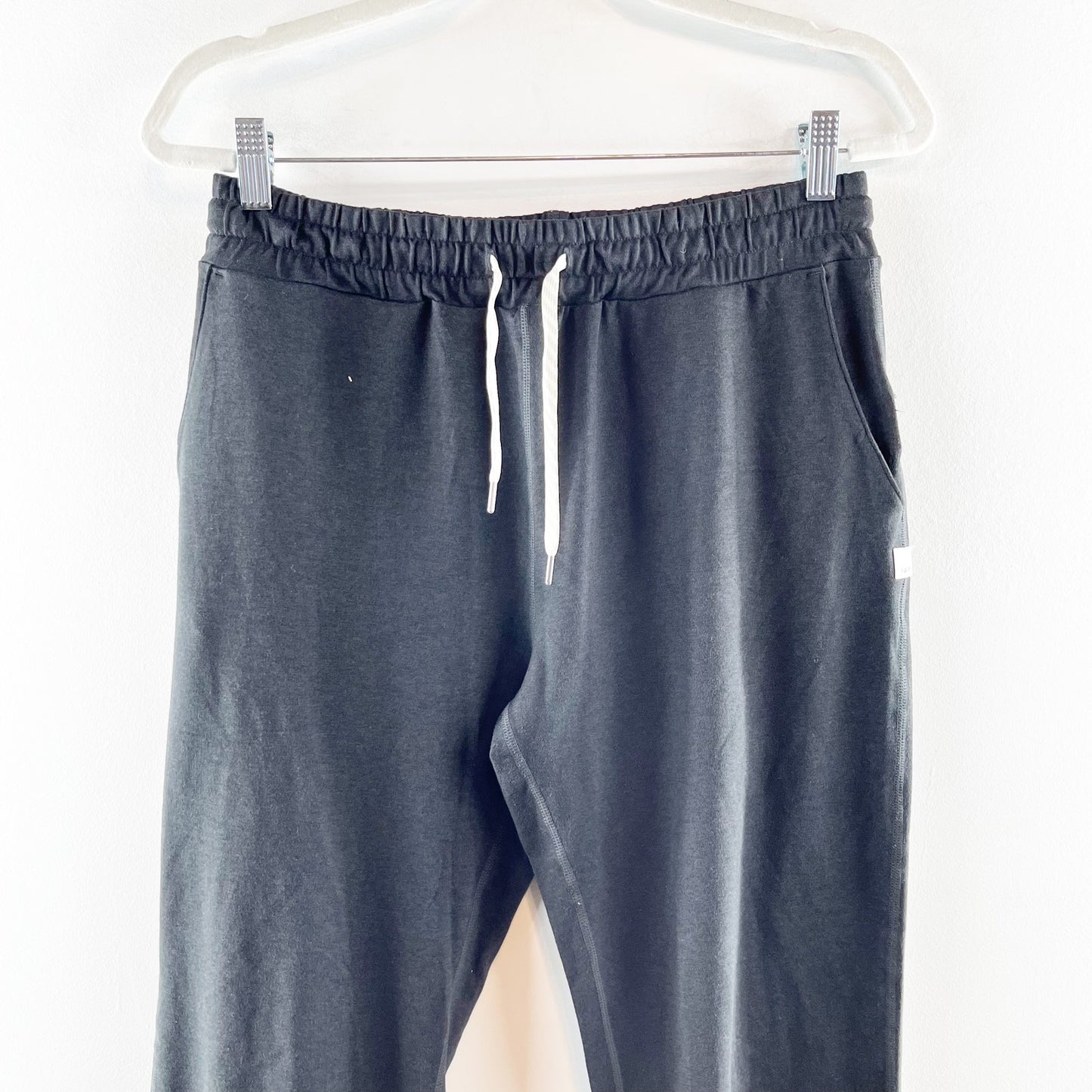 Vuori Performance Drawstring Jogger Pants Black Heather Medium