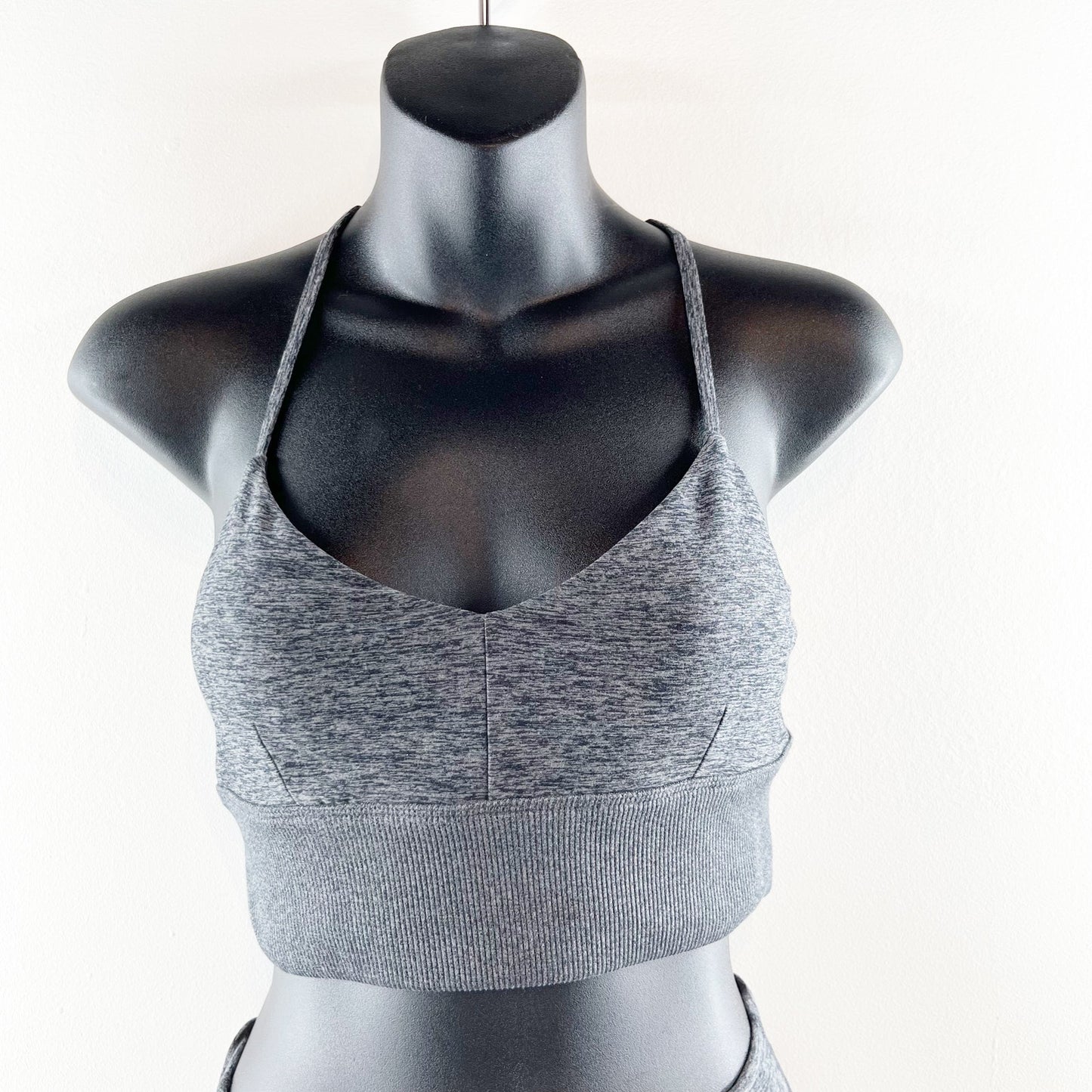 ALO Alosoft Lavish Sports Bra and Highlight 7/8 Leggings Set Dark Heather Gray