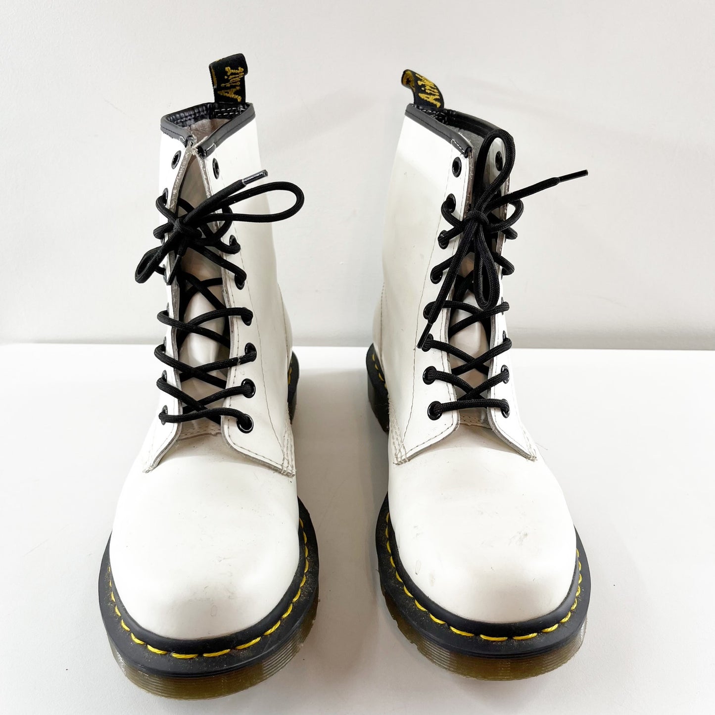 Dr. Martens 1460 Smooth Leather Lace Up Round Toe Ankle Combat Boots White 9