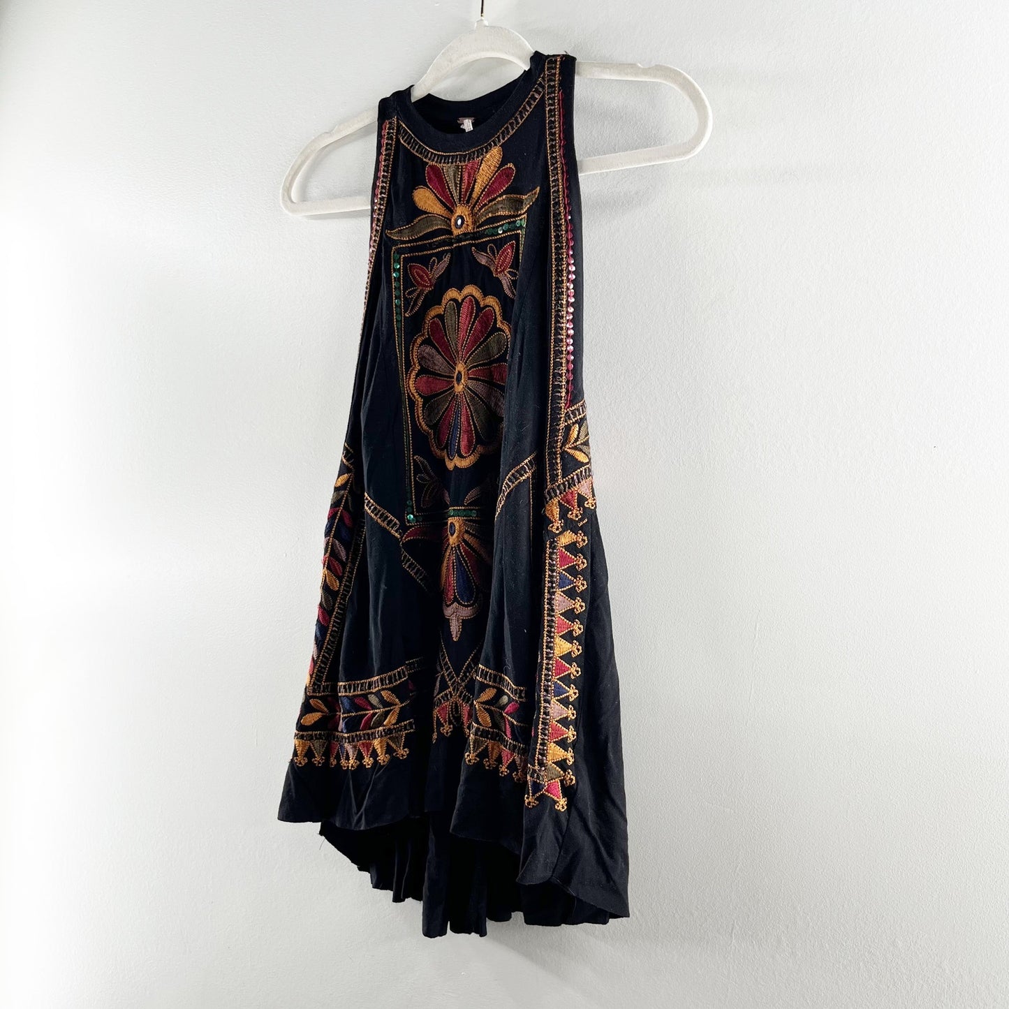 Free People Isabella Embellished Sequin Embroidered Jersey Tank Top Black Small