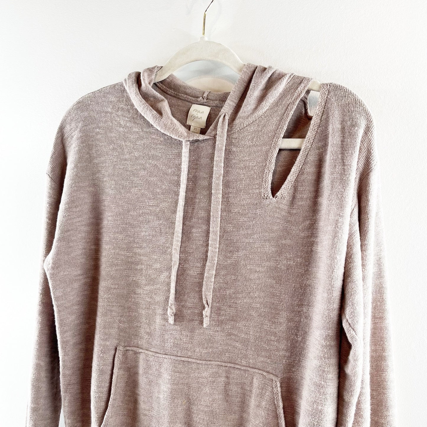 Roan + Ryan Corinne Shoulder Cut Out Hoodie Sweater Sweatshirt Tan Beige XS