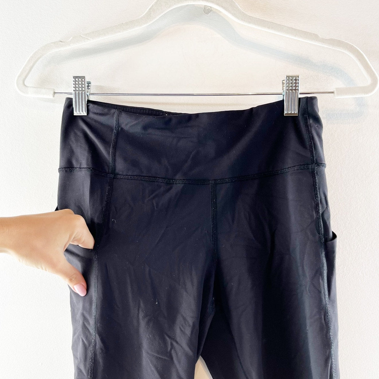 Lululemon Cropped Compression Side Pocket Leggings Black 4