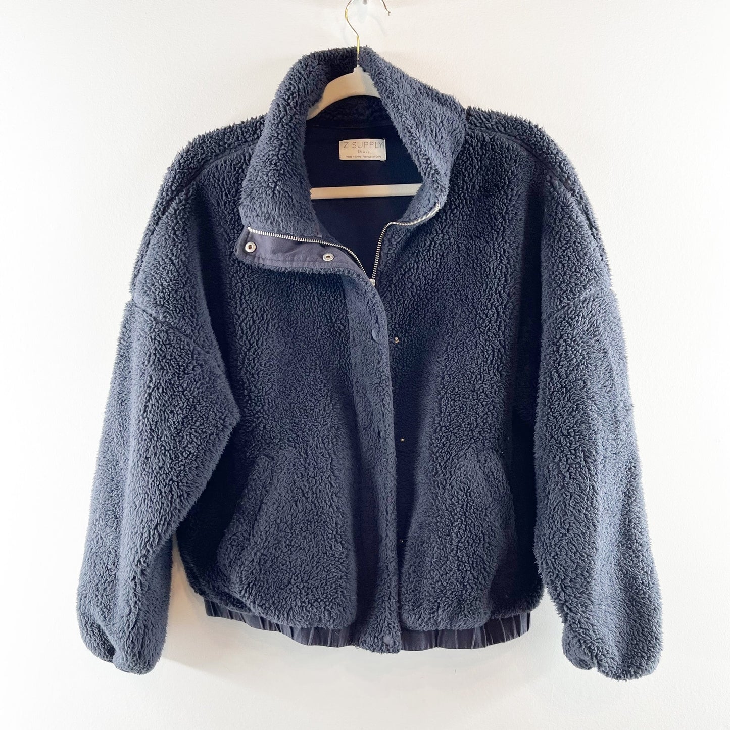 Z Supply Dakota Dropped Shoulder Full Zip Winter Sherpa Jacket Navy Small