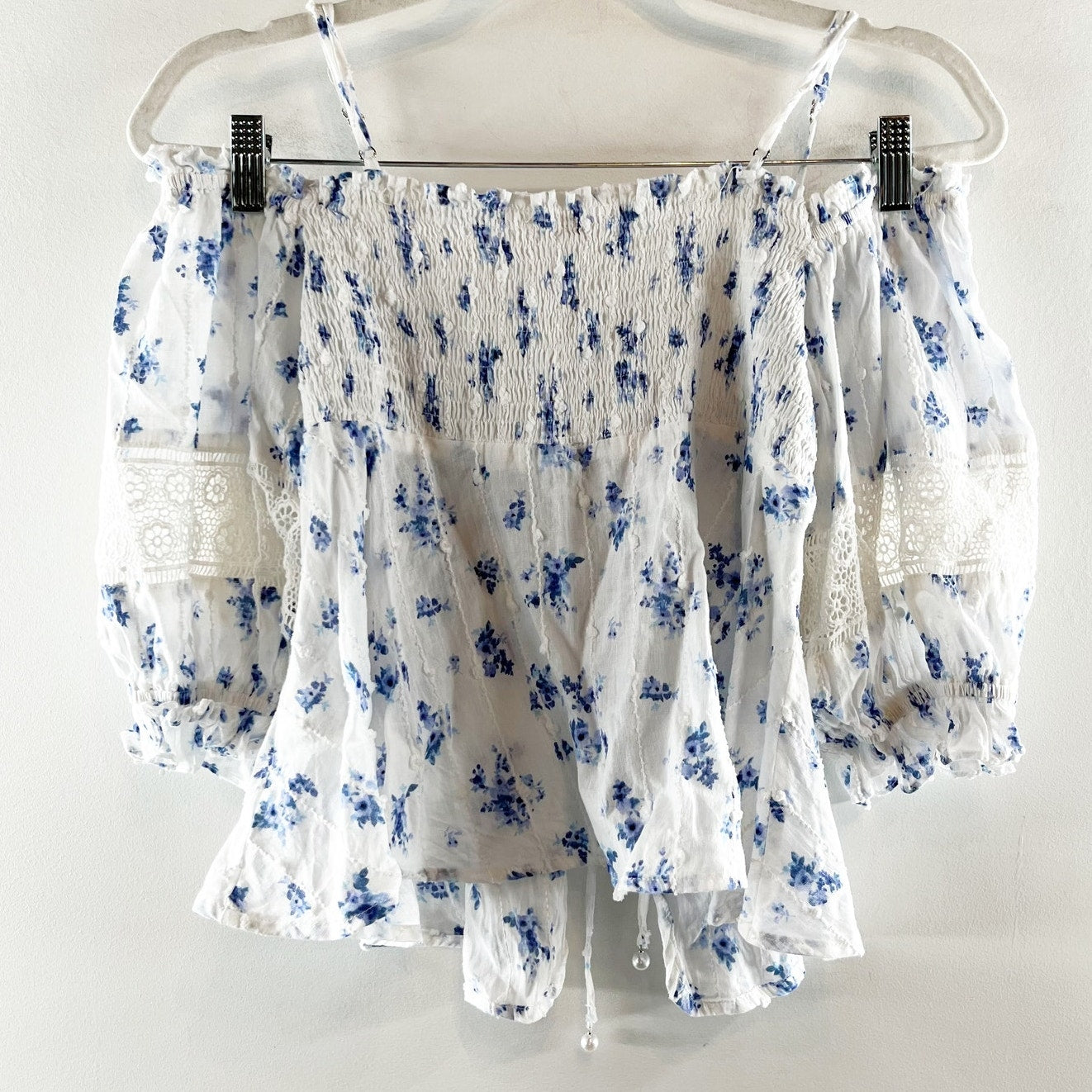 Olivaceous Positano Floral Cold Shoulder Smocked Babydoll Top White Blue Large