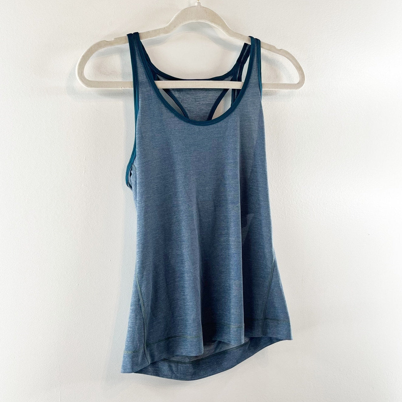 Lululemon Run The Day Open Back Racerback Tank Top Blue Small