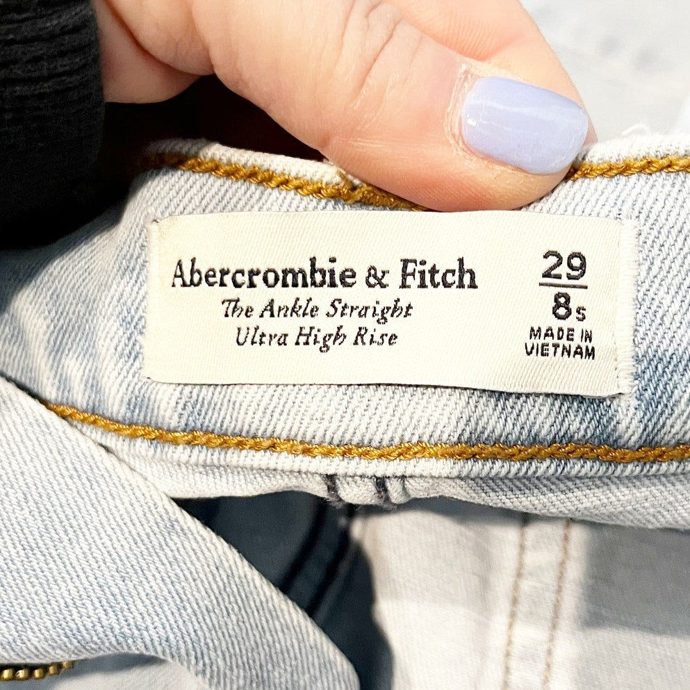 Abercrombie Ankle Straight Leg Ultra High Rise Jeans Light Wash Blue 8 Petite