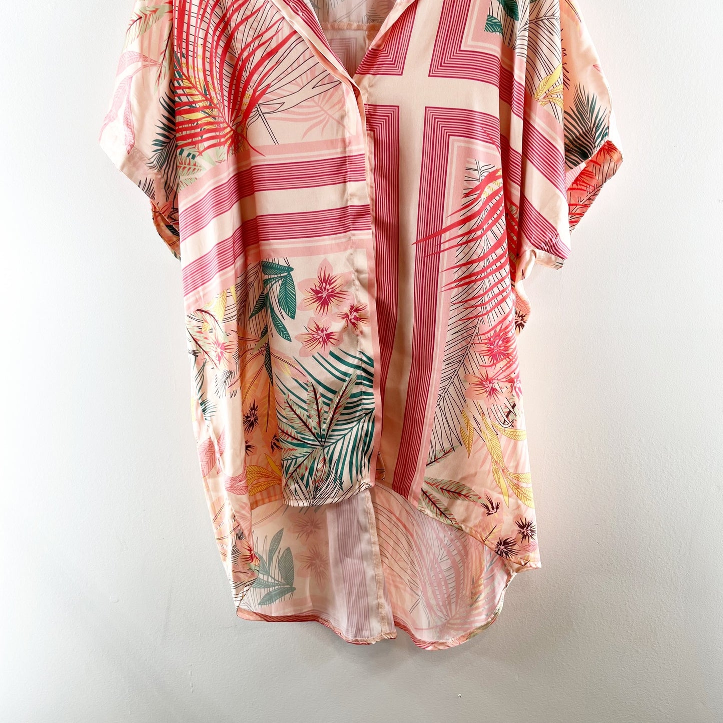 Free People Short Sleeve Button Up Tropical Tunic Blouse Pink One Size