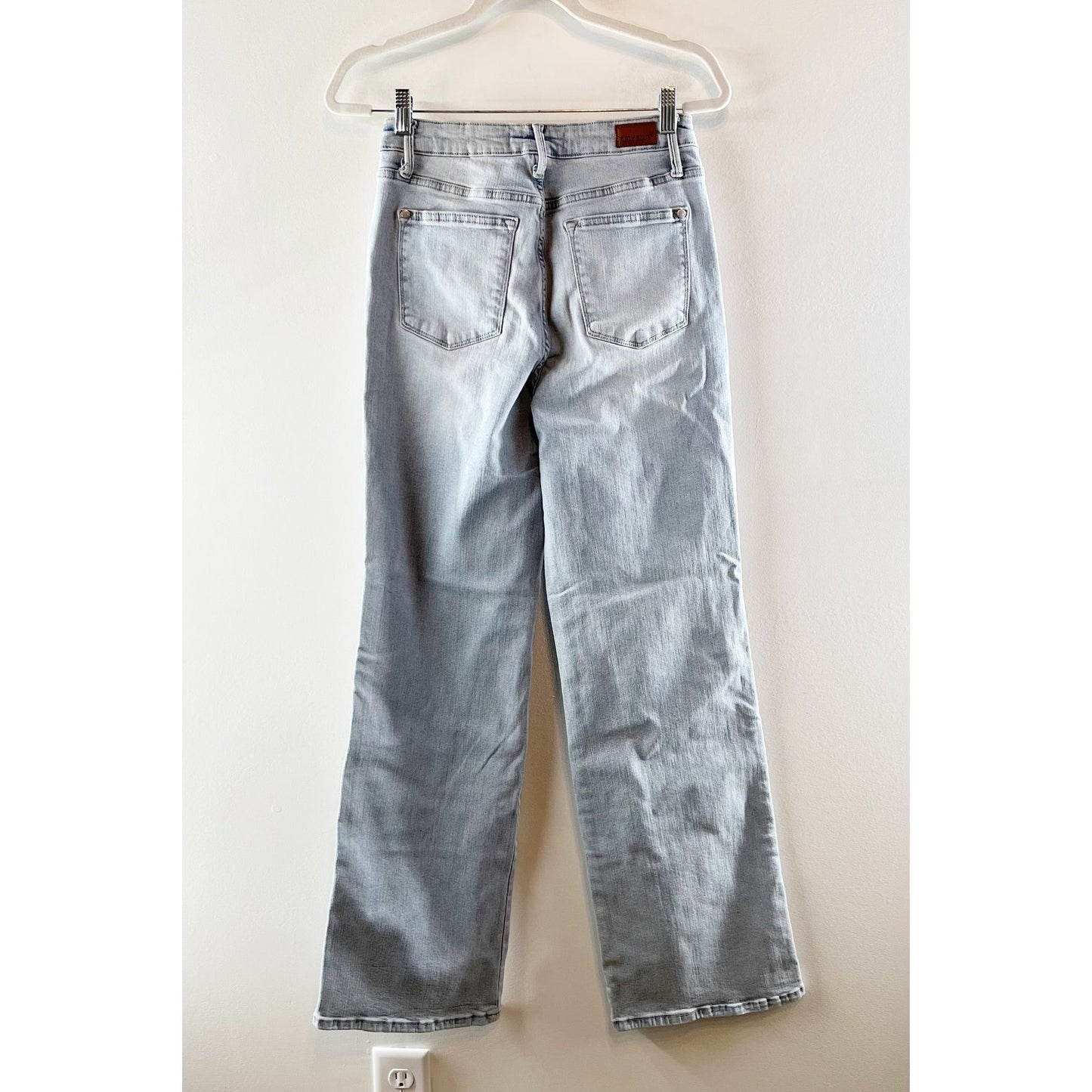 Judy Blue High Waisted Light Wash Denim Straight Fit Jeans Light Blue 7 / 28