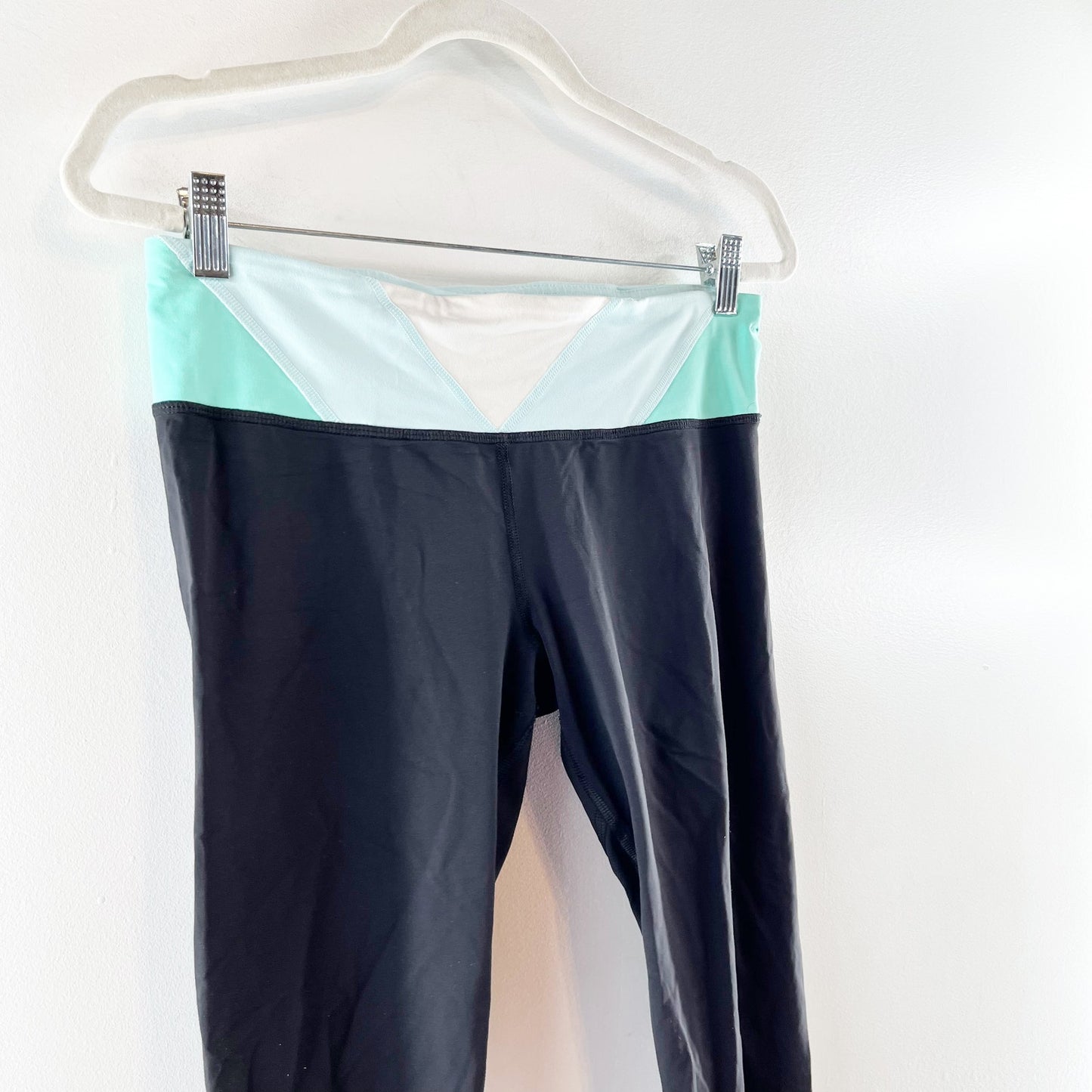 Lululemon Mid Rise Cropped Running Yoga Leggings Black Aqua 8