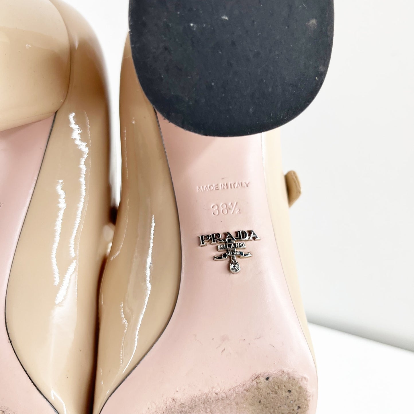 Prada Patent Leather Block Heel Square Toe Mary Jane Pumps Shoes Nude 38.5