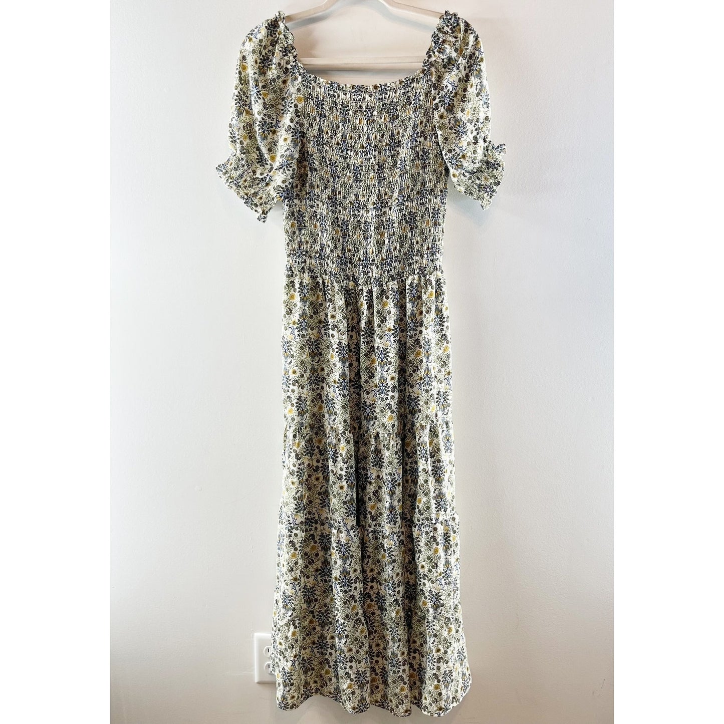 Max Studio Floral Print Puff Sleeve Smocked Tiered Maxi Sundress Green Large