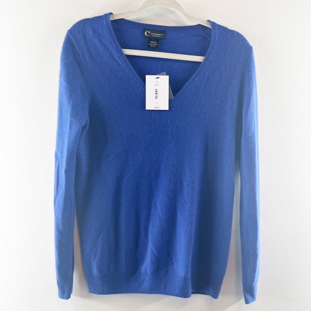 C by Bloomingdales Cashmere Long Sleeve V-Neck Pullover Sweater Admiral Blue L