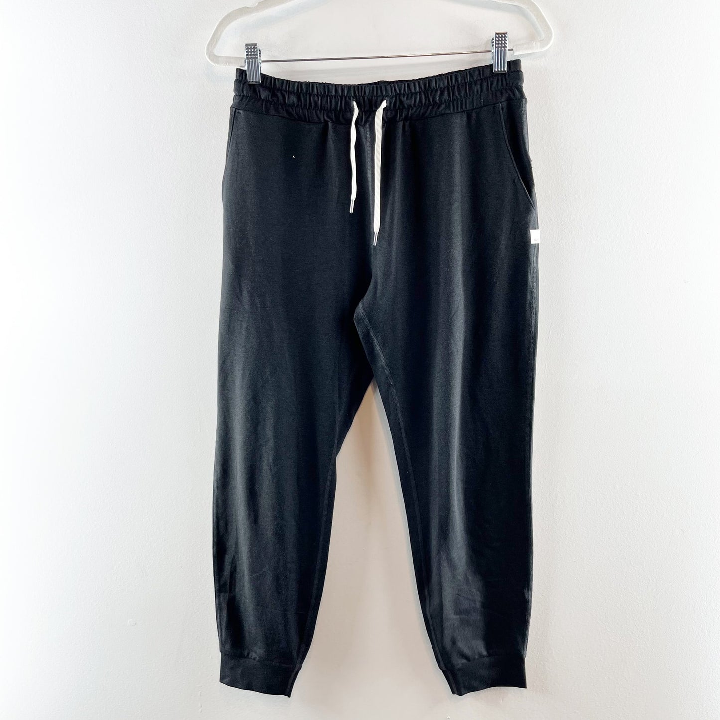 Vuori Performance Drawstring Jogger Pants Black Heather Medium