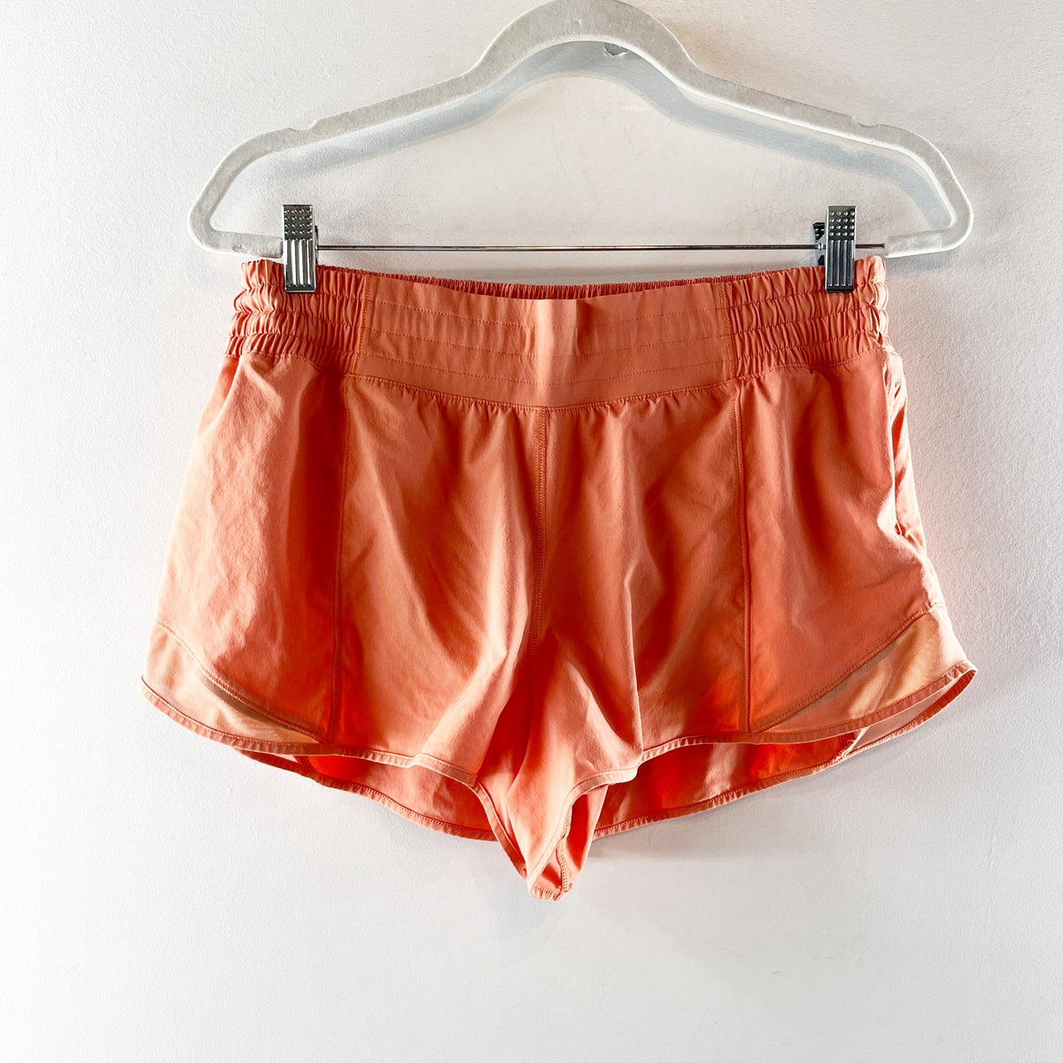 Lululemon Hotty Hot High-Rise Lined Short 2.5" Orange Flash 12