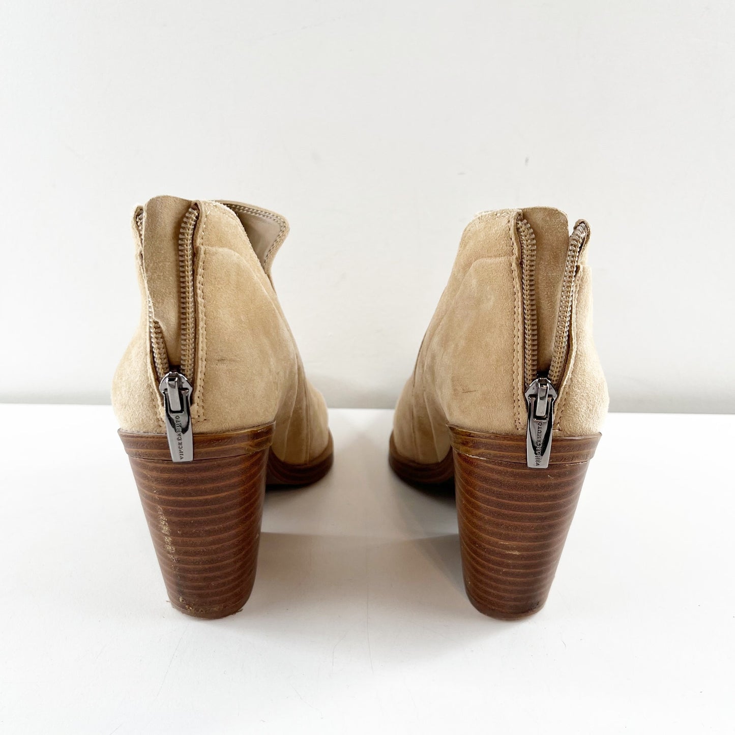 Vince Camuto Gradina Pointed Toe Western Leather Ankle Booties Tan Beige 7.5