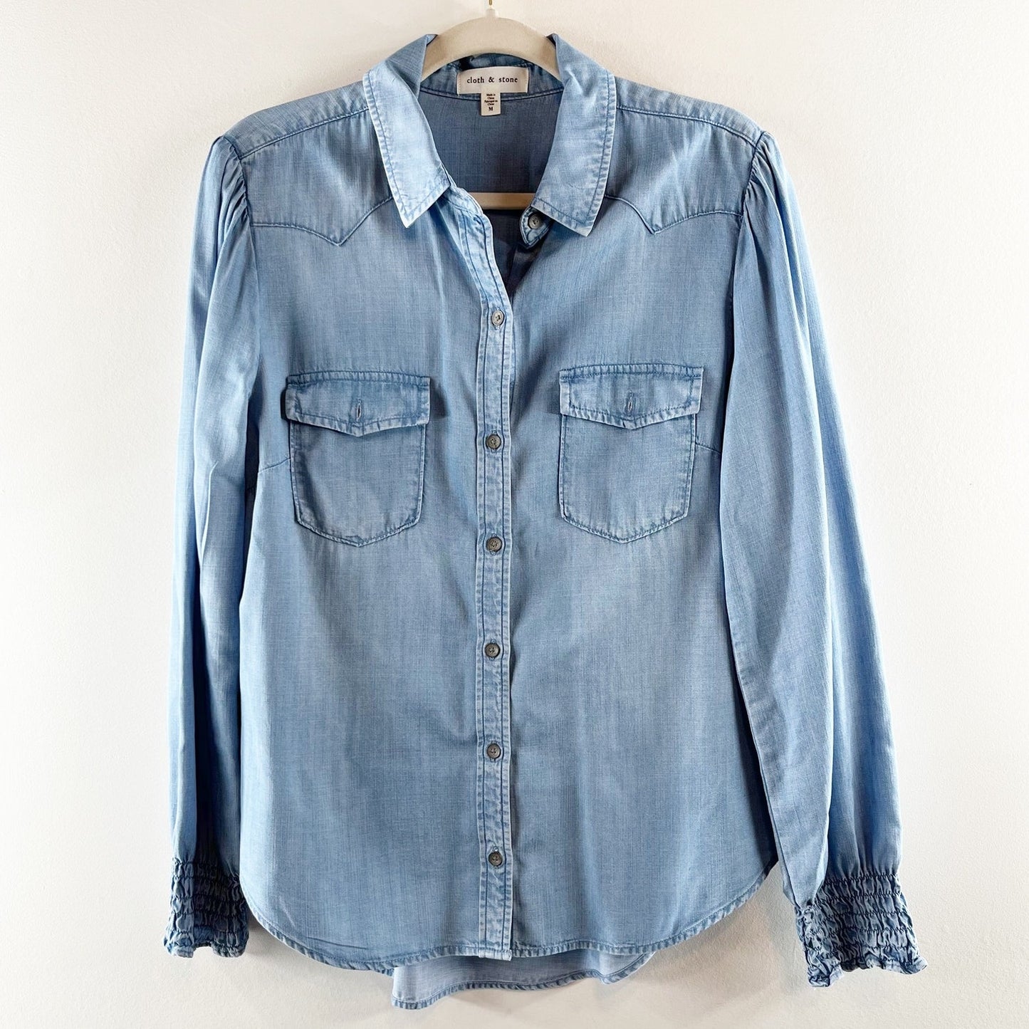 Cloth & Stone by Anthropologie Long Sleeve Button-Up Chambray Shirt Blue Medium