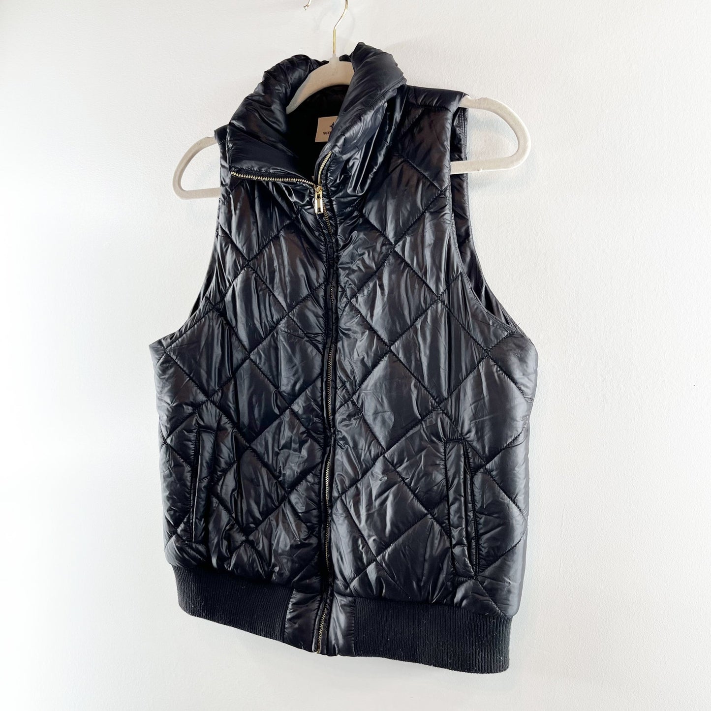 Tuckernuck Jackson Sleeveless Stand Collar Full Zip Quilted Vest Black Small