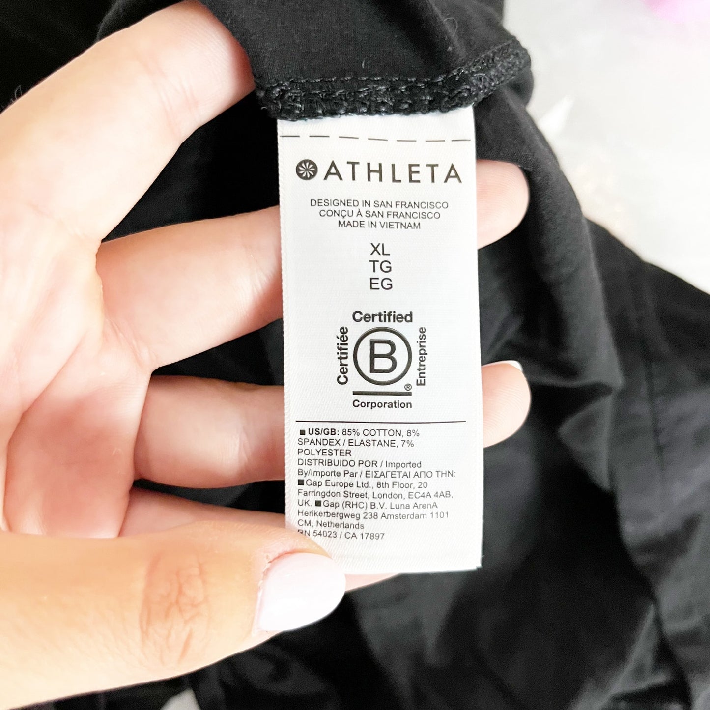 Athleta Outbound Twist Short Sleeve Tee Shirt Black XL
