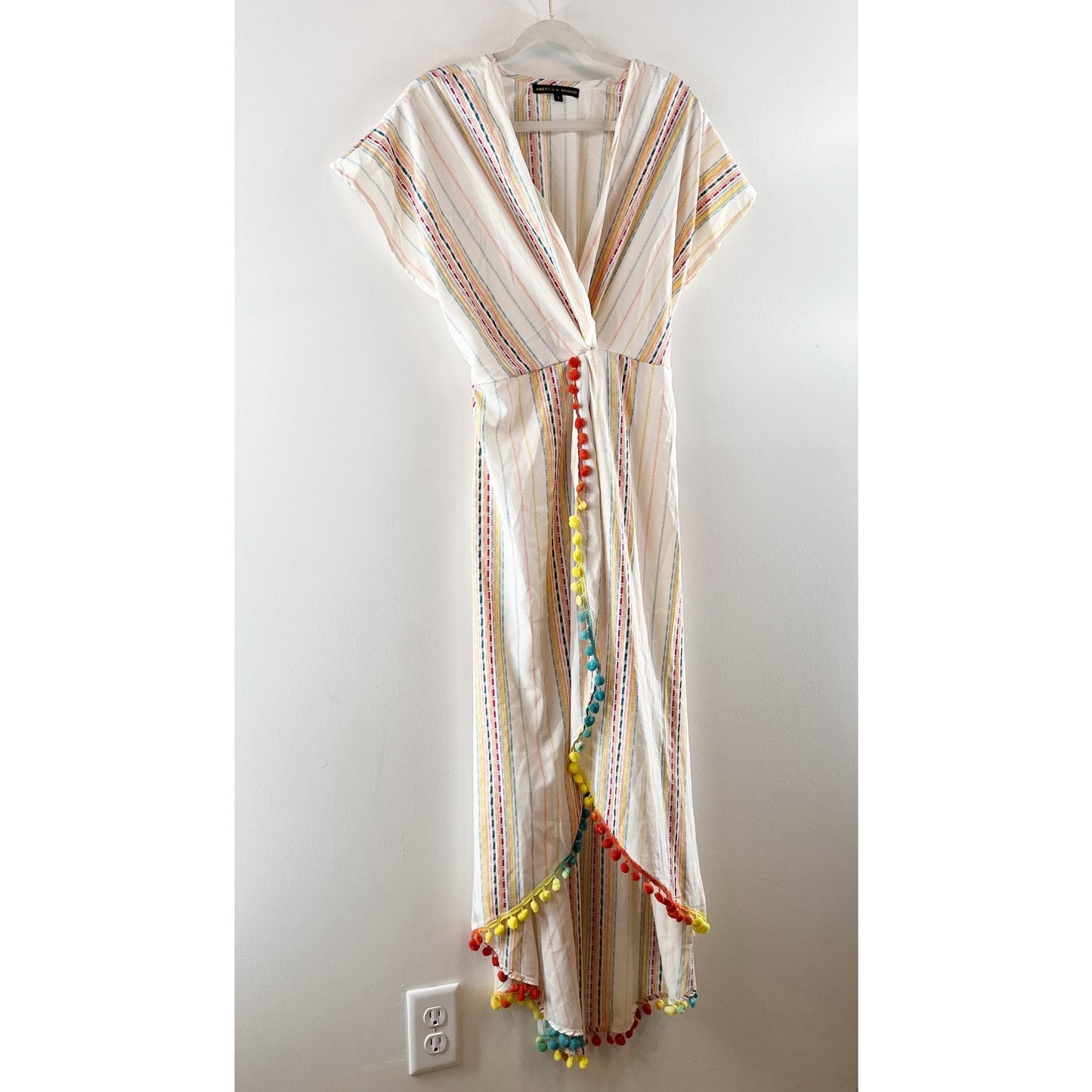 America & Beyond Short Sleeve Midi Striped Tassel Rainbow Cover Up White Small