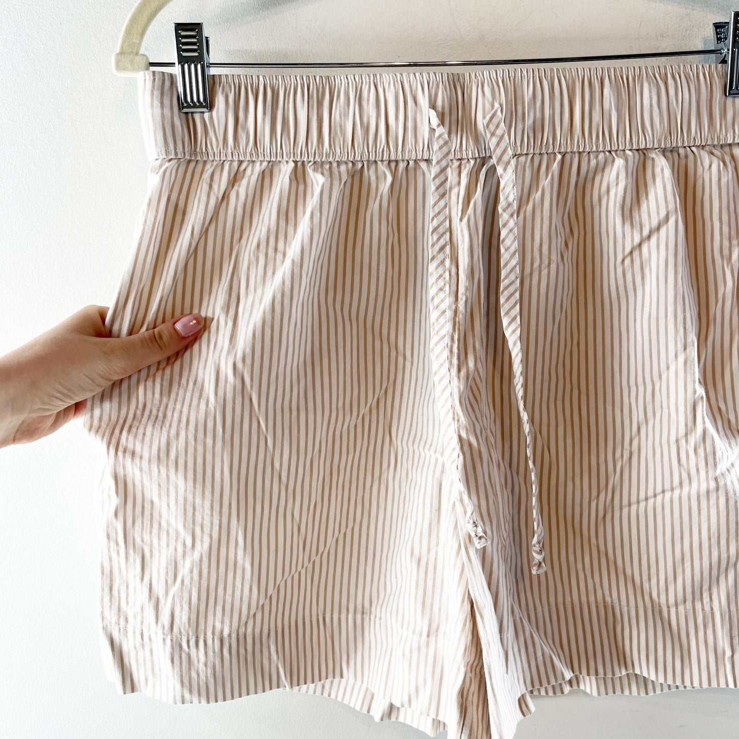 Vineyard Vines Seaside Harbor Seersucker Striped Shorts Tan Beige Medium
