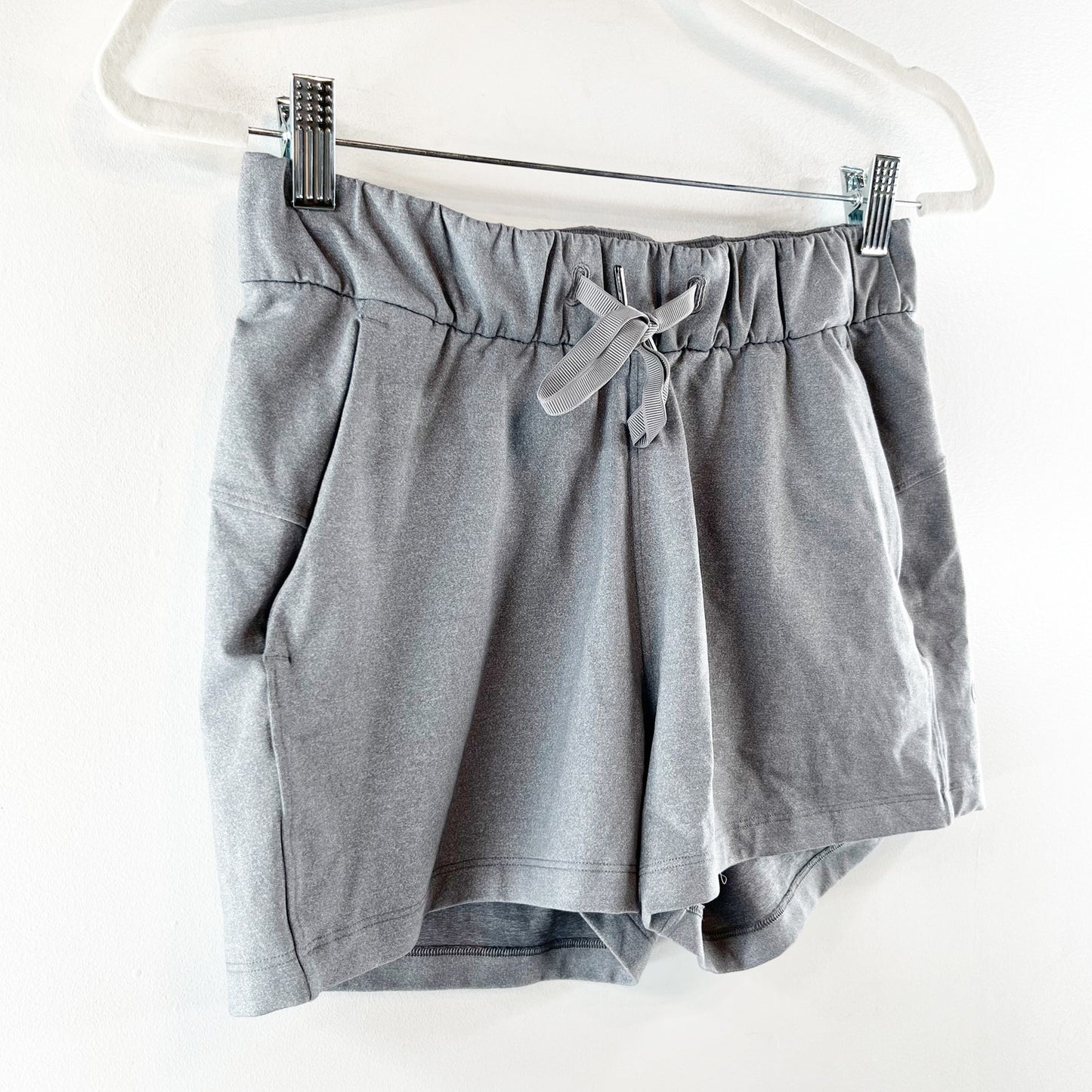 Lululemon On The Fly Shorts 2.5" Heathered Gray 4