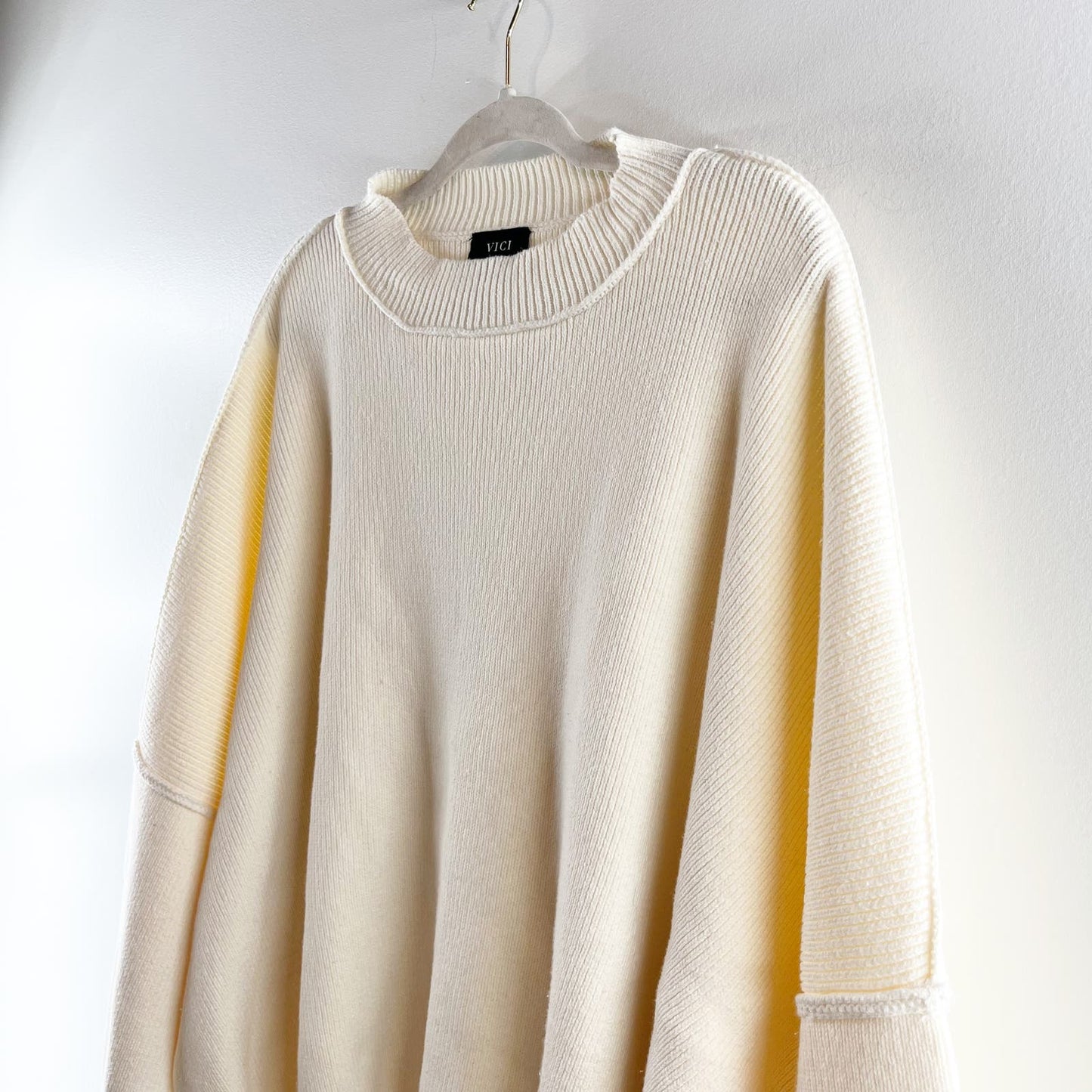 VICI Elouise Oversized Knit Crewneck Pullover Sweater Ivory Medium