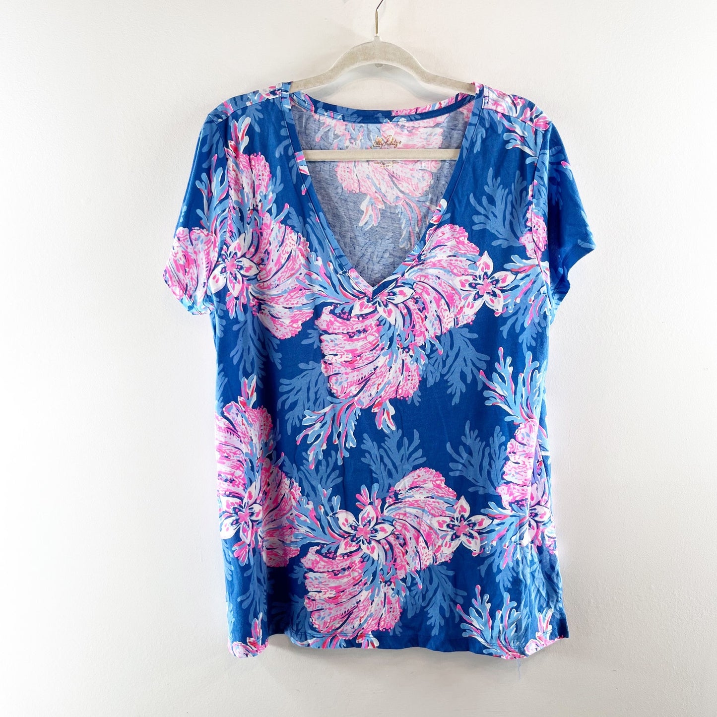 Lilly Pulitzer Meredith V Neck Short Sleeve Tee Shirt Top Blue Pink XL