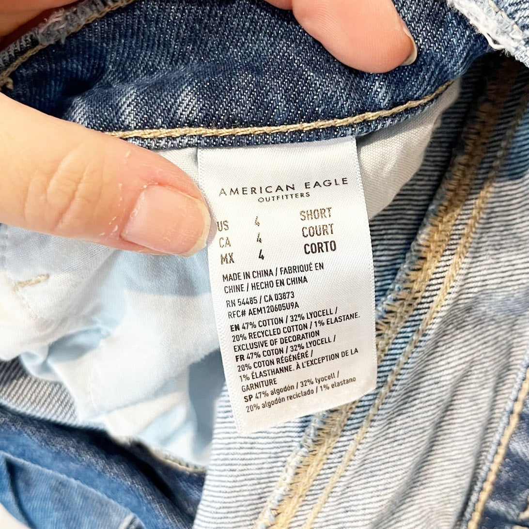 American Eagle Super High Rise Straight Leg Jeans Medium Wash Blue 4 Petite