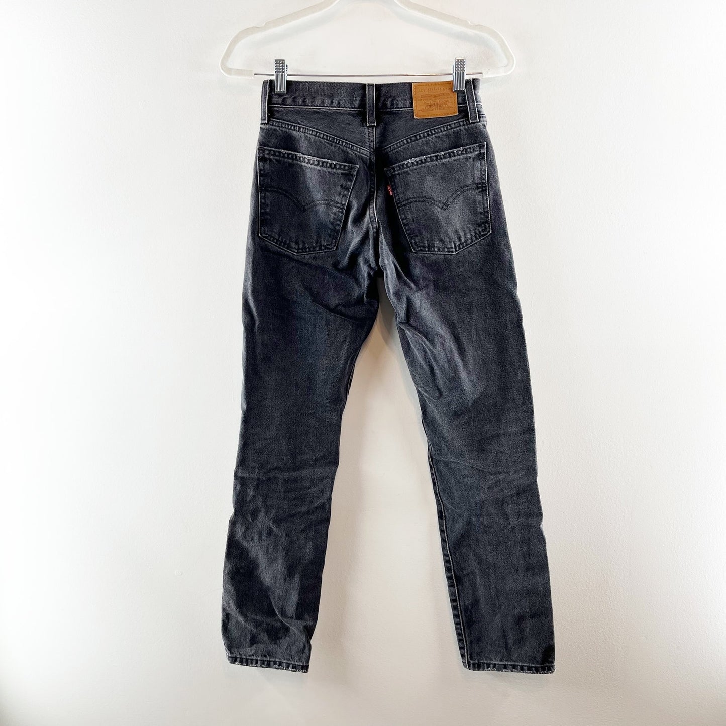 Levis Mid Rise Middy Straight Leg Jeans Black 24