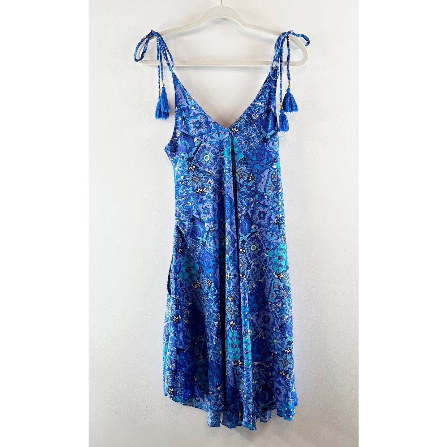 India Boutique Floral Sleeveless Tie Shoulder V-Neck Midi Dress Blue One Size