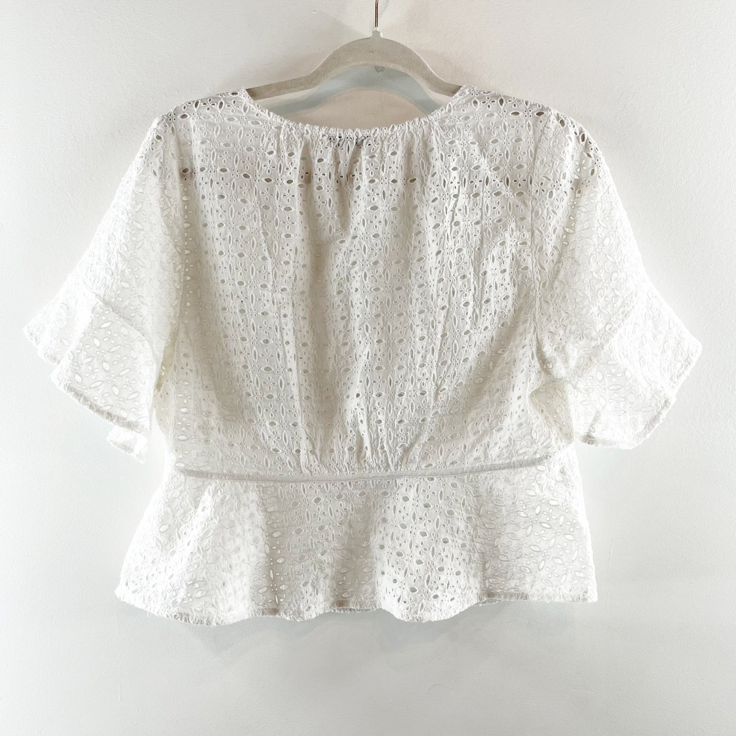 Madewell Tie Front Flutter Short Sleeve Eyelet Top in Soft White Large