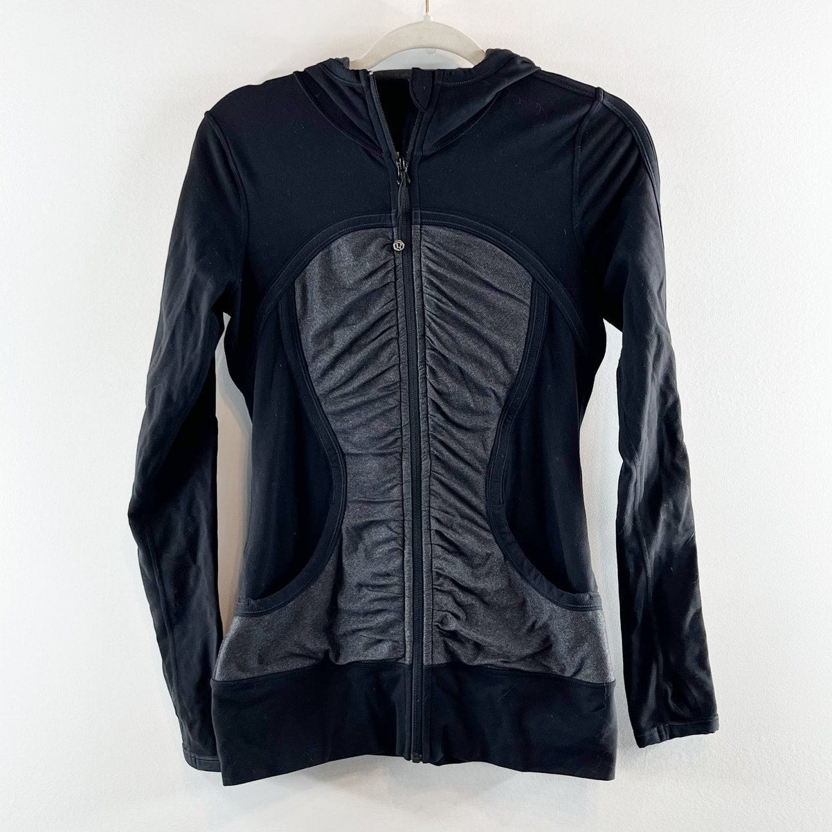 Lululemon Pure Balance Full Zip Hooded Jacket Black Gray 6