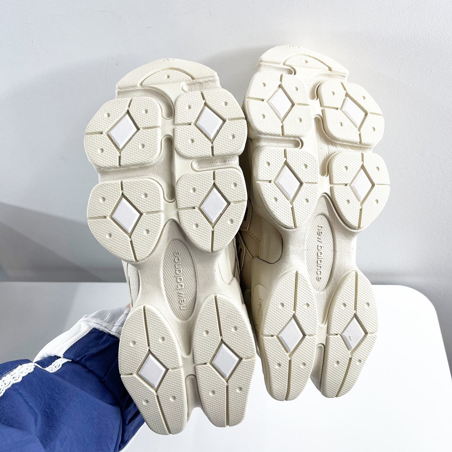 New Balance 9060 Chunky Trainer Sneakers Bone Sparrow 6.5 Women's