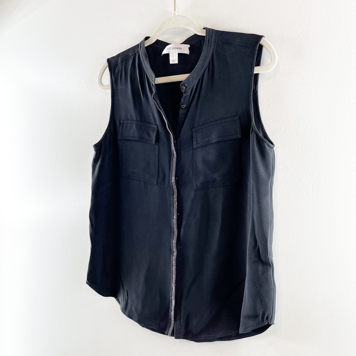 St. John Rhinestone Trim Sleeveless Silk Button Down Shell Tank Top Black Small