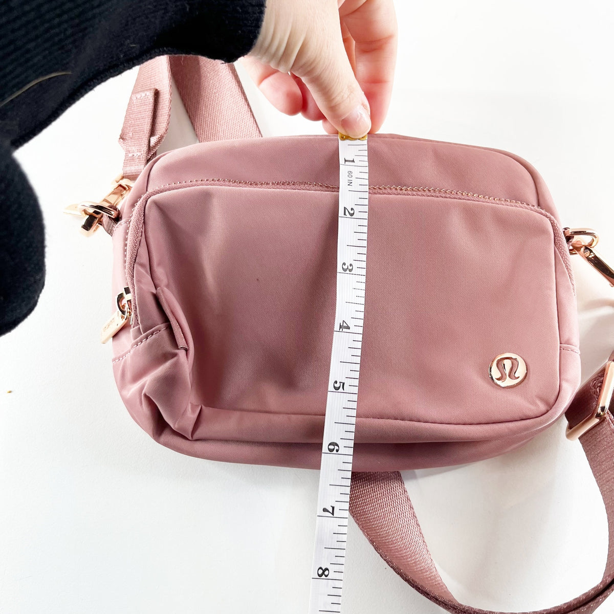 Lululemon Everywhere Crossbody Bag Purse 2L Dusty Rose Pink