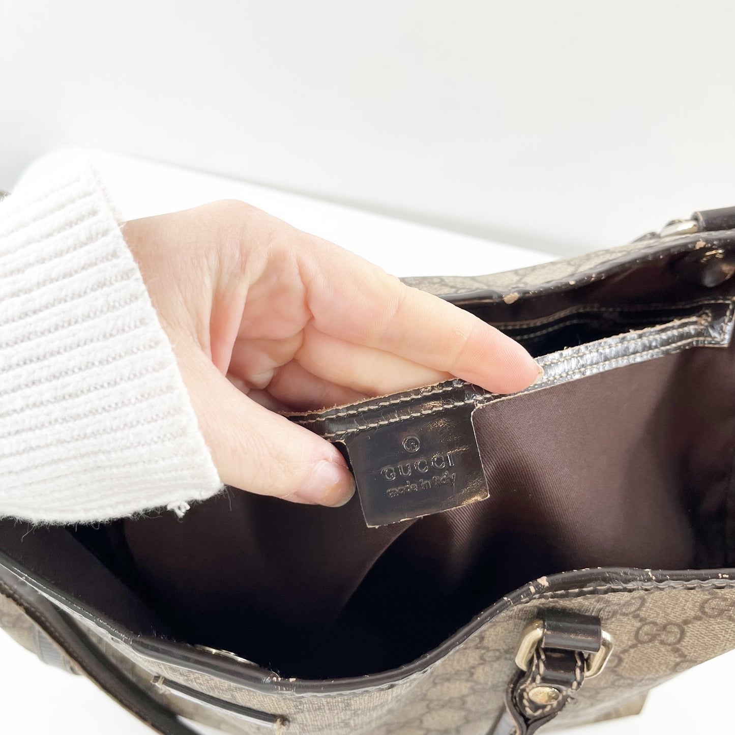 Gucci Joy GG Supreme Canvas Tote Bag Purse Tan Beige Brown