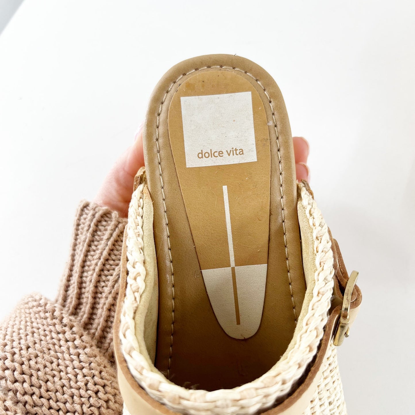 Dolce Vita Carlee Slip On Buckle Strap Closed Toe Raffia Clogs Natural Beige 39