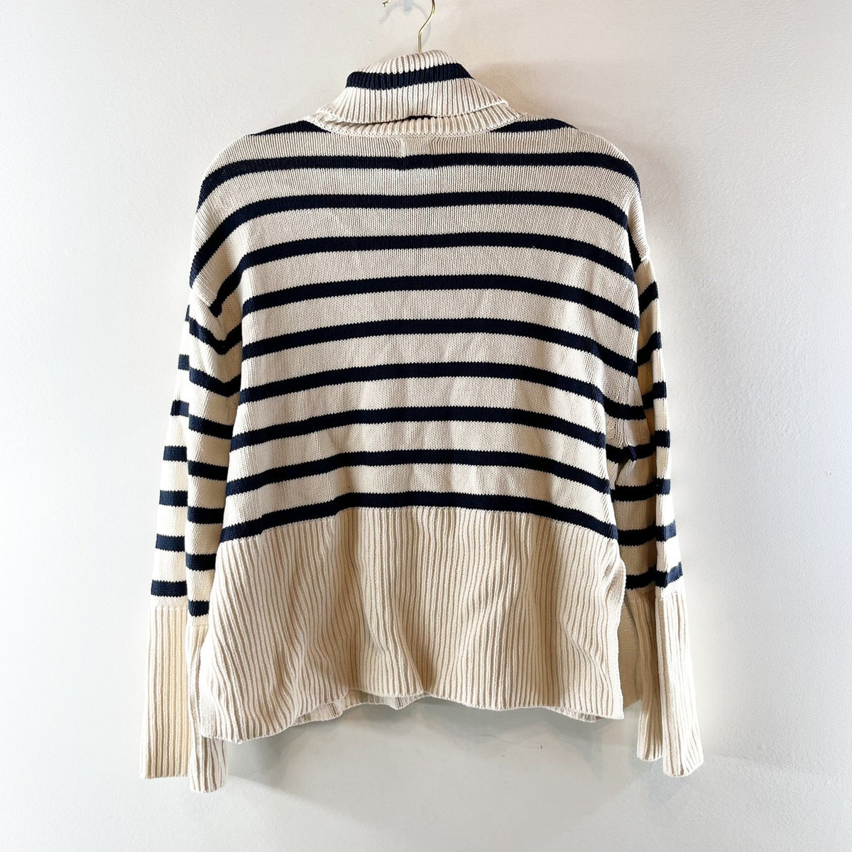 Gap 24/7 Striped Long Sleeve Split-Hem Turtleneck Knit Sweater Cream Blue XS