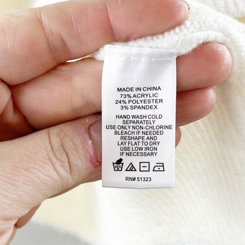 CeCe Crewneck Long Sleeve Heart Print Sweater White Gray Large