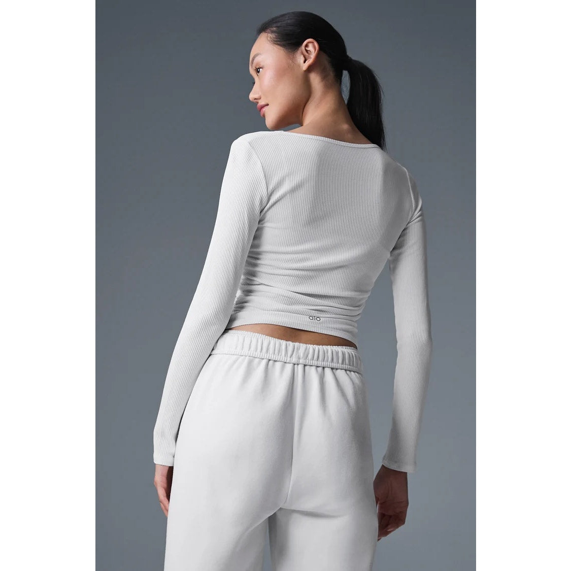 Alo Gather Long Sleeve Ribbed Ruched Top White Small