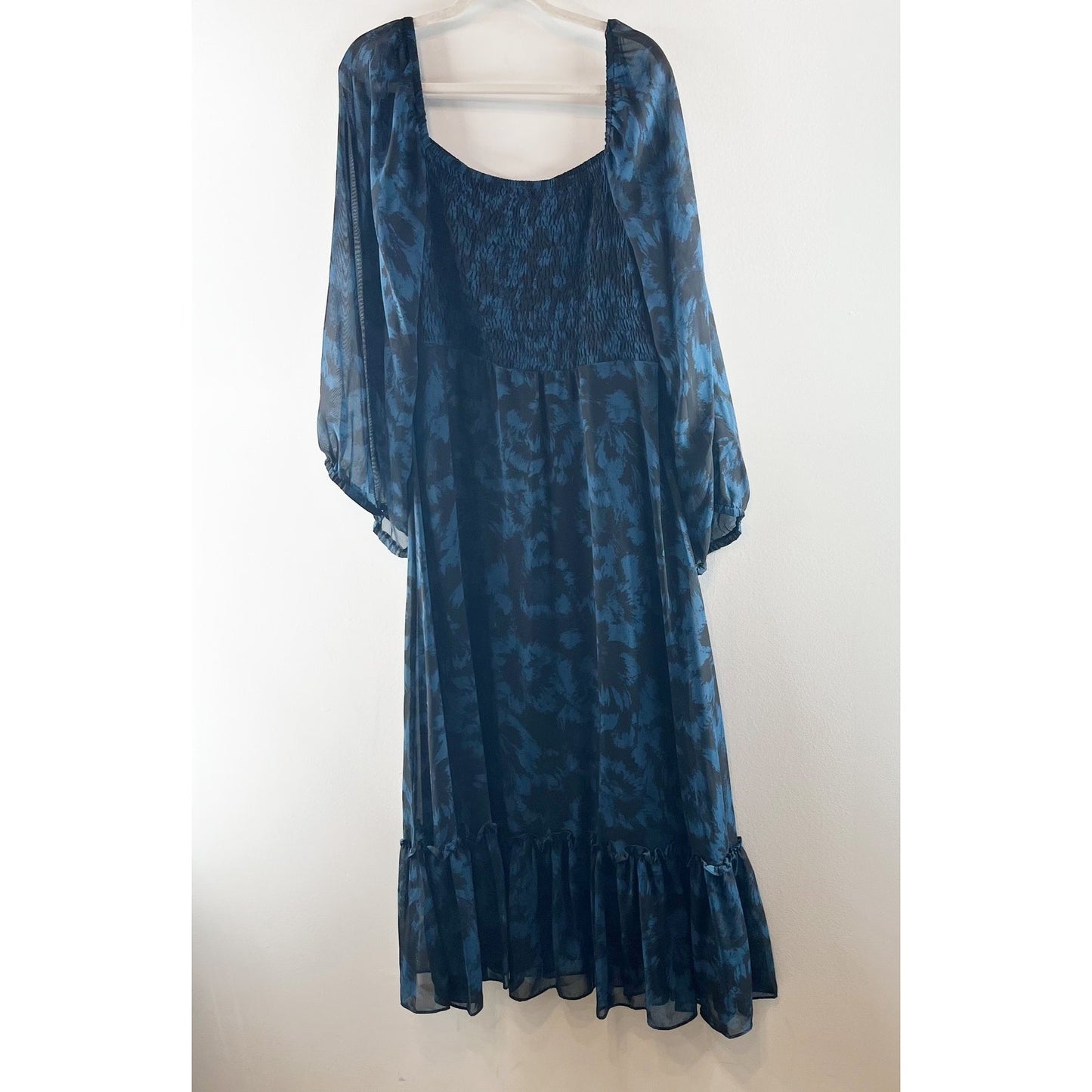 Just Taylor Smocked Bodice Long Sheer Sleeve Floral Midi Dress Blue Large