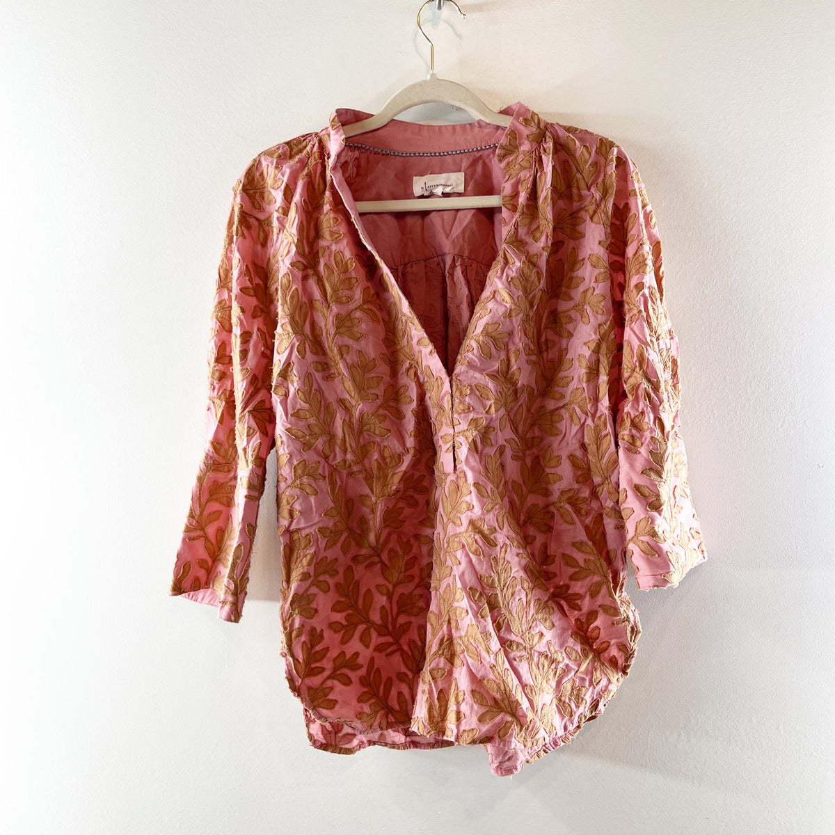 Anthropologie 3/4 Sleeve Floral Leaf Print Embroidered Blouse Top Pink Medium