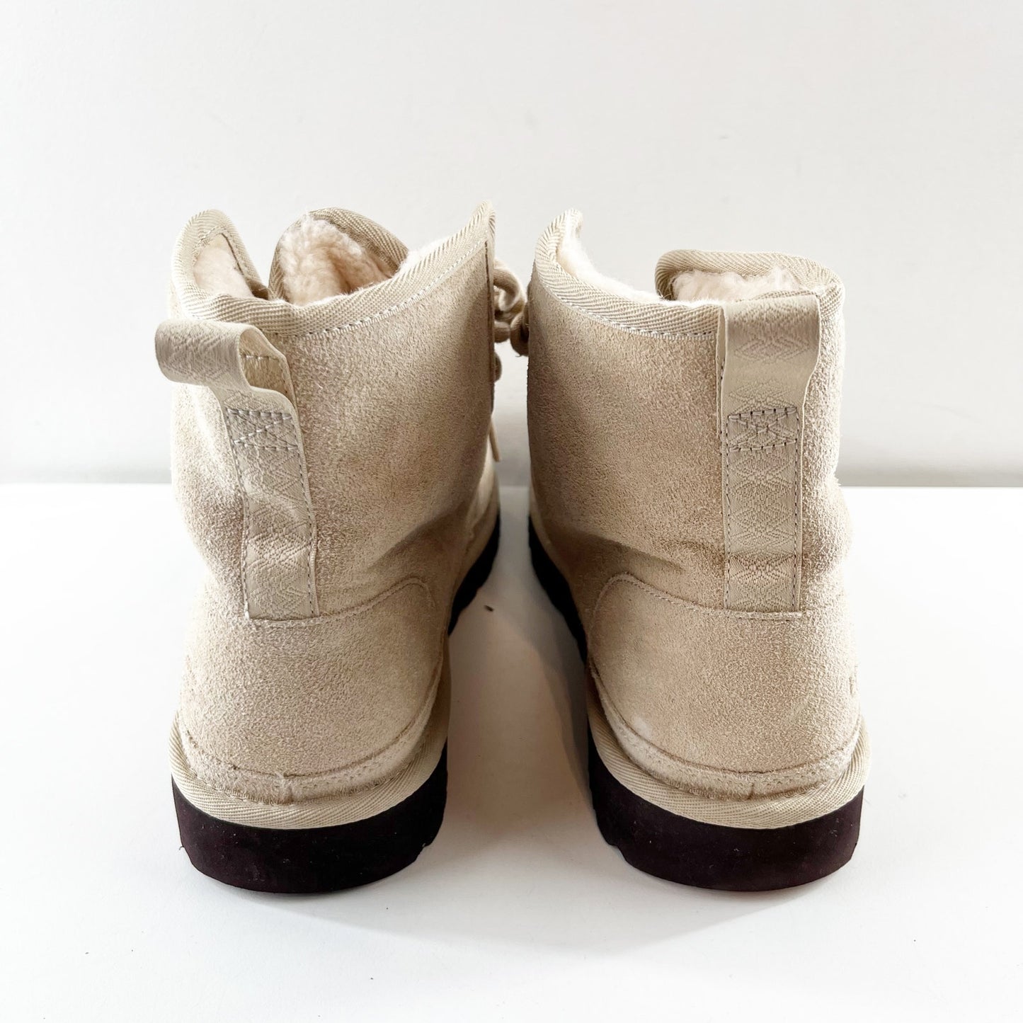 UGG Neumel High Top Suede Chukka Boots Booties Tan Beige 10