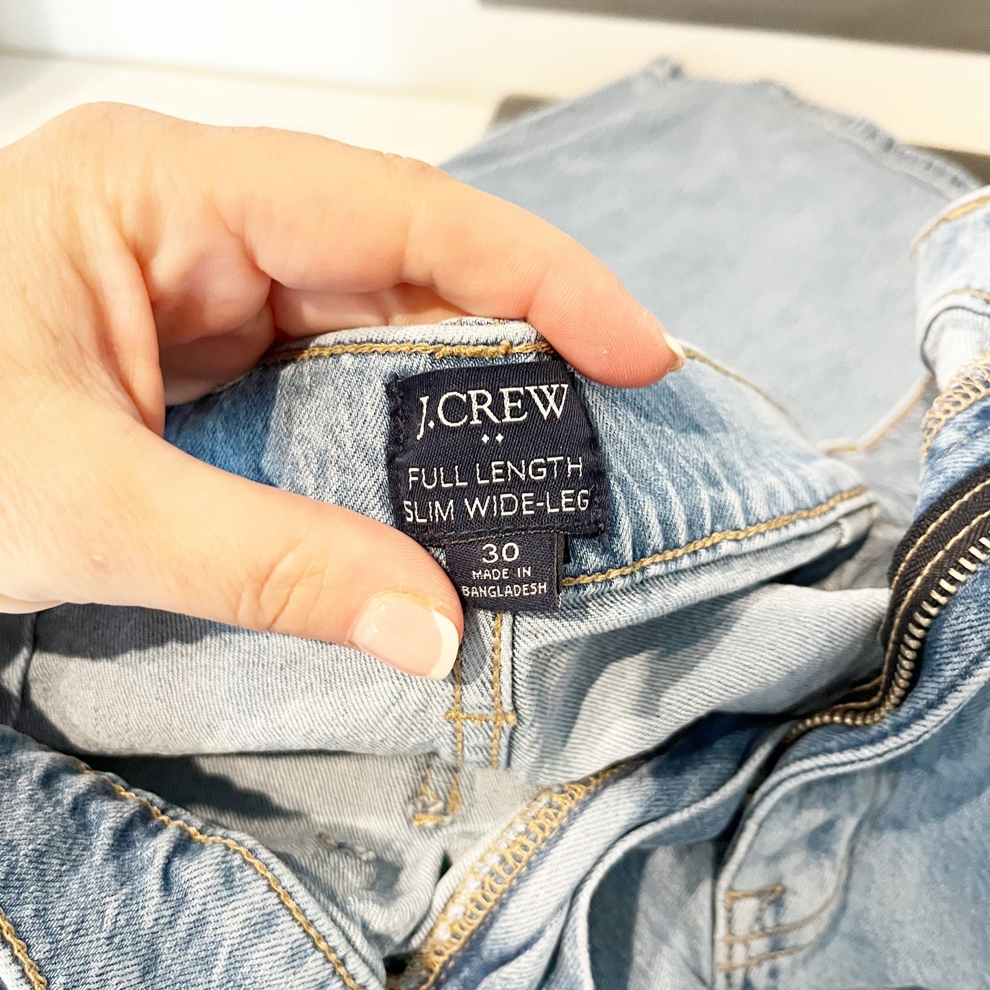 J. Crew Slim Wide Leg Patch Pocket Jeans in All Day Stretch Ligt Wash Blue 30